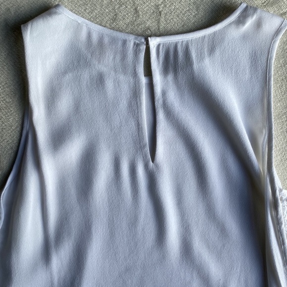 HP‎ 🔥 Effortless Elegance: Must-Have Michael Kors White Blouse Small - Picture 5 of 5